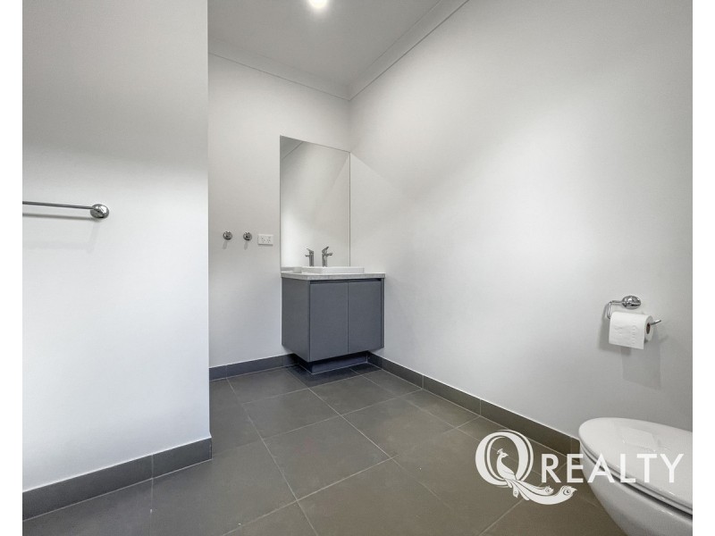33 Doran Circuit, Park Ridge QLD 4125