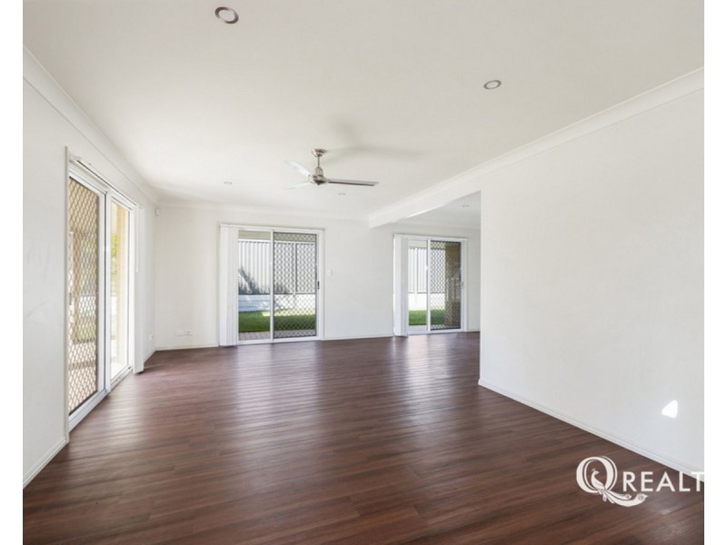 17 Weranga Place, Parkinson QLD 4115