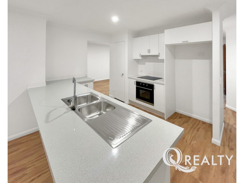 7 Burwana Place, Wellington Point QLD 4160