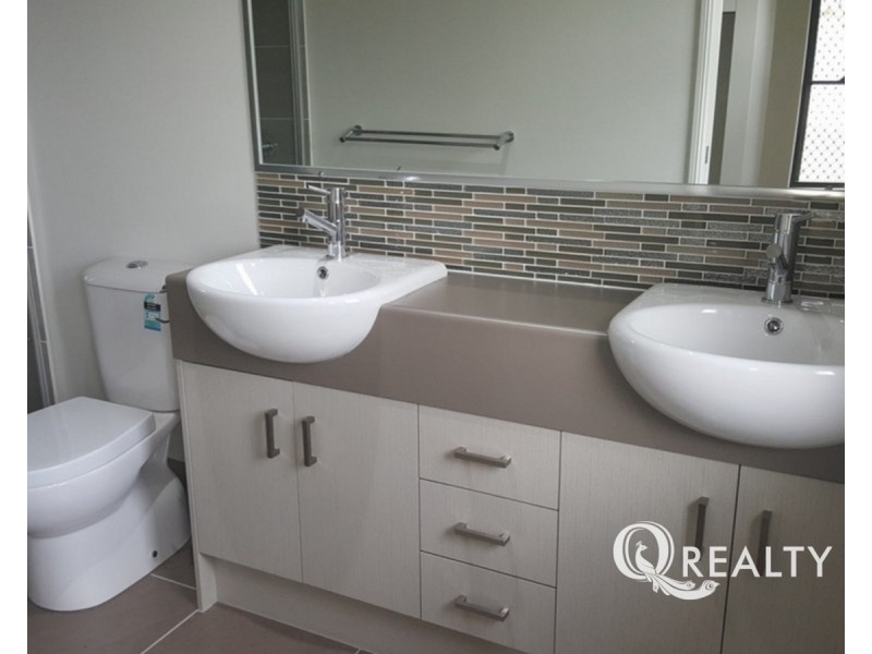 1 Quiet Court, Springfield Lakes QLD 4300