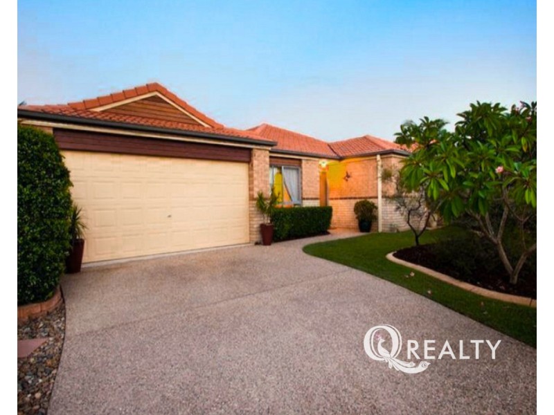 8 Janarde Place, Parkinson QLD 4115
