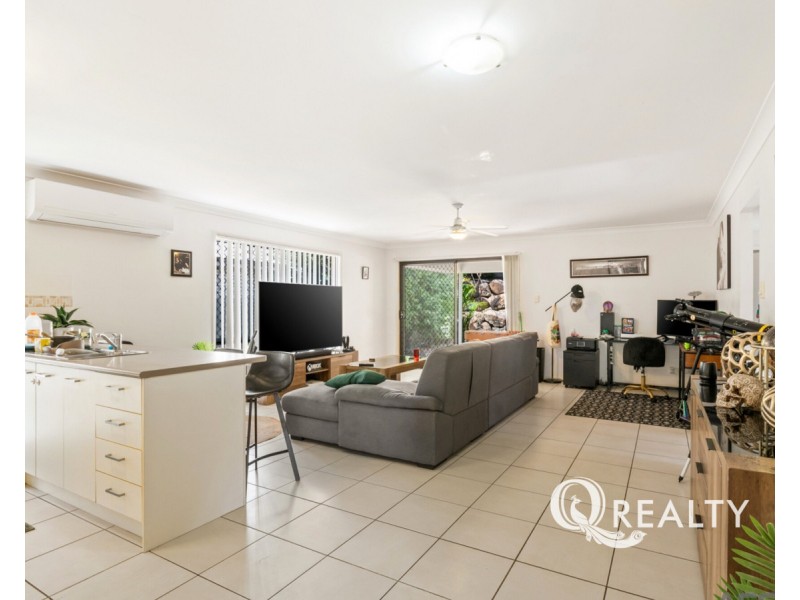 8 Scott Way, Redbank Plains QLD 4301