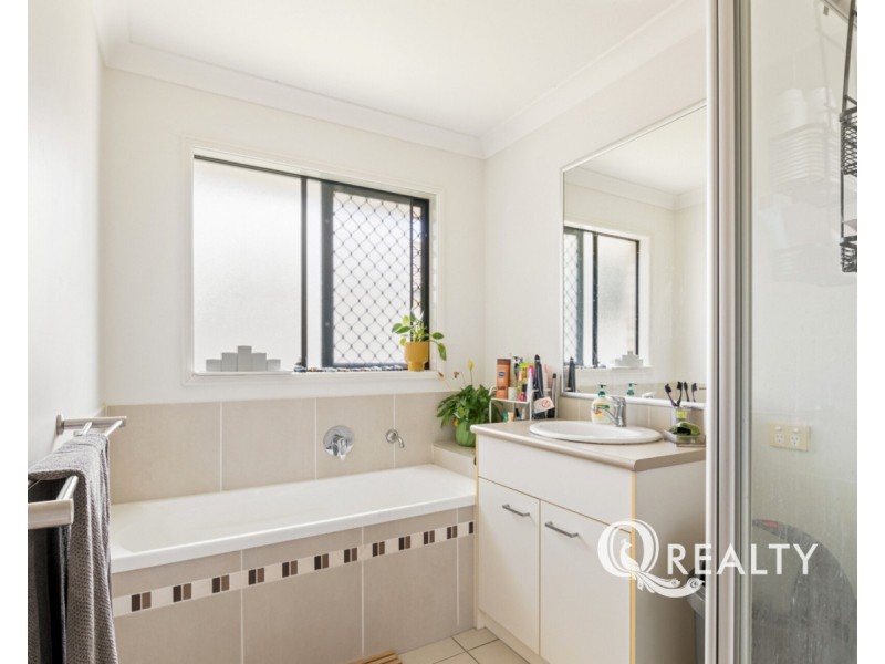 8 Scott Way, Redbank Plains QLD 4301