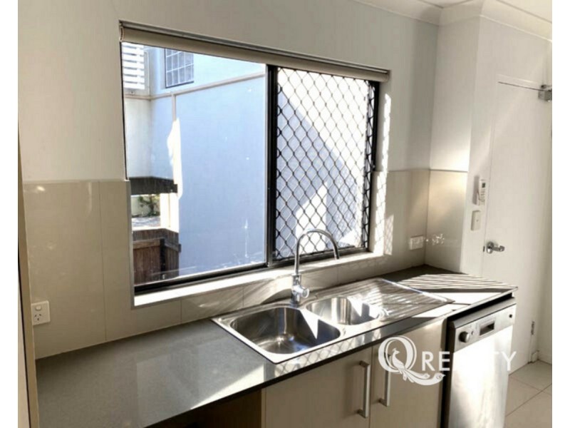2/101 Chaucer Street, Moorooka QLD 4105