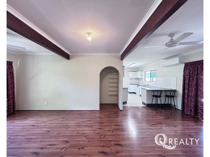 48 Rholanda Crescent, Springwood QLD 4127