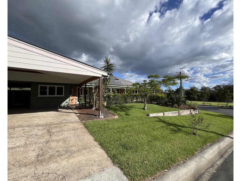 48 Rholanda Crescent, Springwood QLD 4127