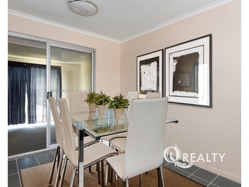 13 Pavon Street, Regents Park QLD 4118