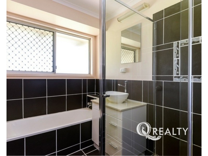 13 Pavon Street, Regents Park QLD 4118