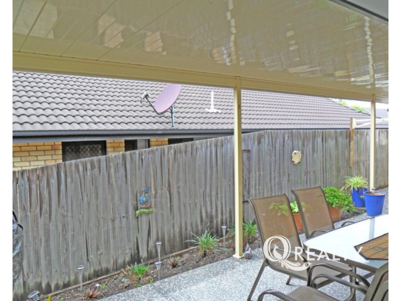 4 Parkside Place, Forest Lake QLD 4078