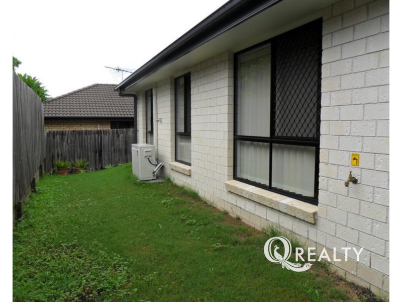 4 Parkside Place, Forest Lake QLD 4078