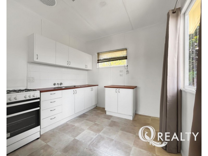 97 Whitehill Road, Eastern Heights QLD 4305