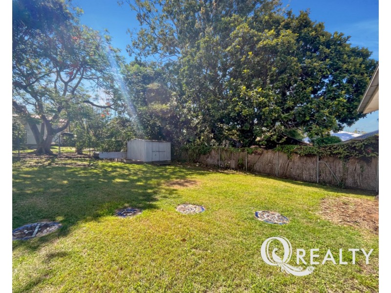 97 Whitehill Road, Eastern Heights QLD 4305