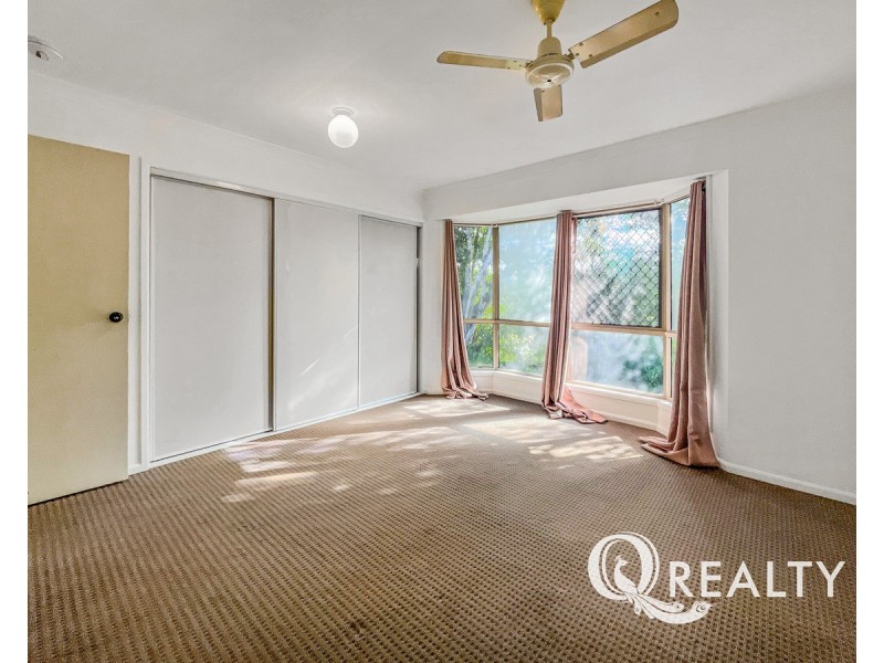 240 Henty Drive, Redbank Plains QLD 4301