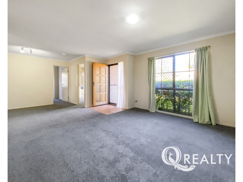 .8 Janarde Place, Parkinson QLD 4115