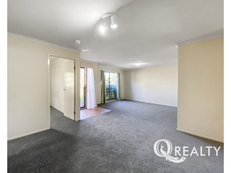 .8 Janarde Place, Parkinson QLD 4115
