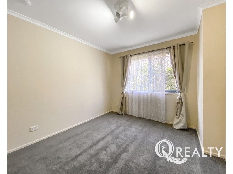 .8 Janarde Place, Parkinson QLD 4115