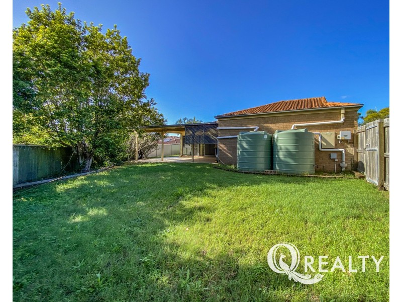 .8 Janarde Place, Parkinson QLD 4115
