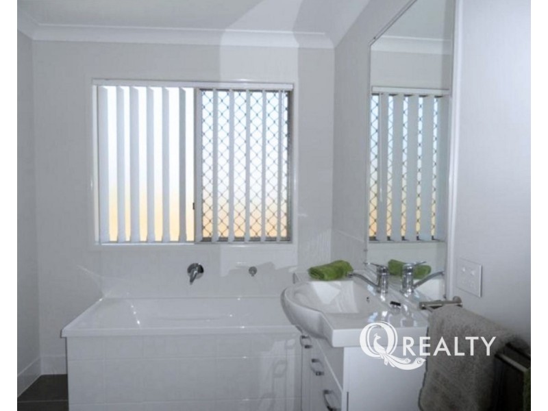 1 Stack Street, Collingwood Park QLD 4301