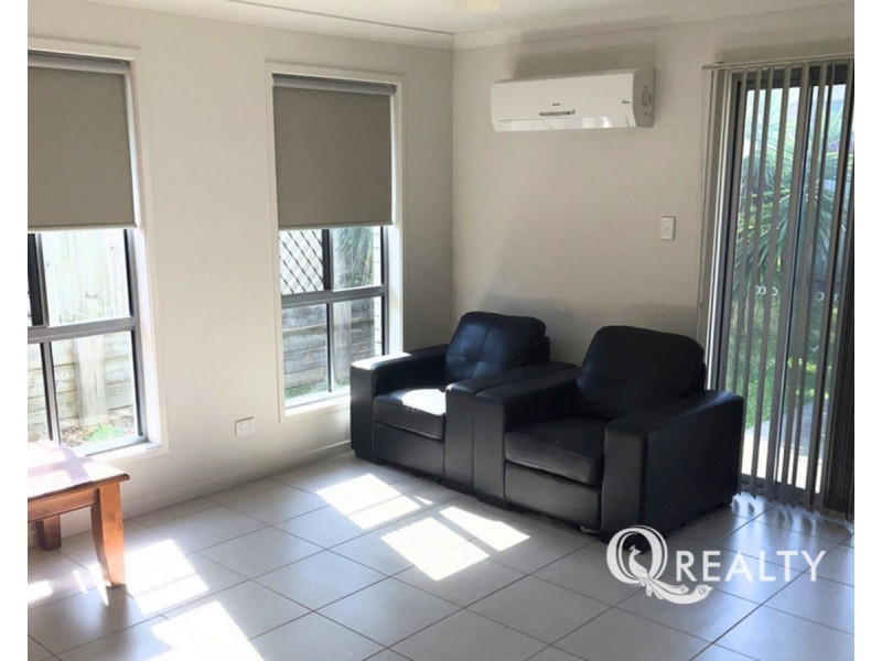3/4 Burchill Street, Loganlea QLD 4131