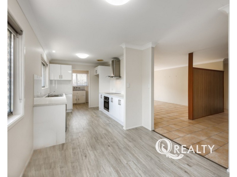 74 Springfield Street, Macgregor QLD 4109