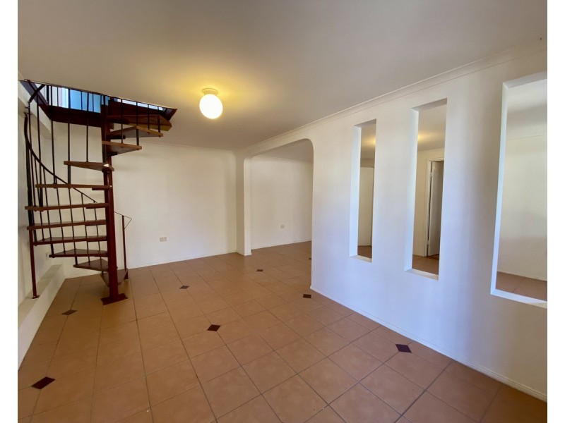 4/109 Wellington Road, East Brisbane QLD 4169