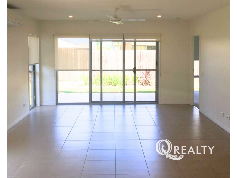 21 Hoop Pine Circuit, Coomera QLD 4209