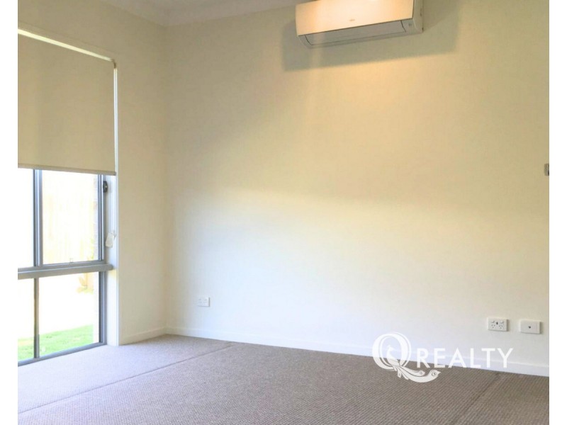21 Hoop Pine Circuit, Coomera QLD 4209
