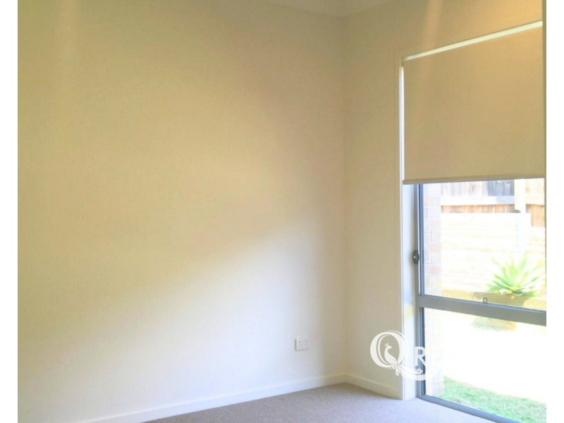 21 Hoop Pine Circuit, Coomera QLD 4209