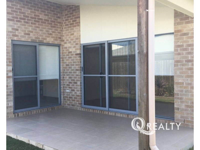 21 Hoop Pine Circuit, Coomera QLD 4209