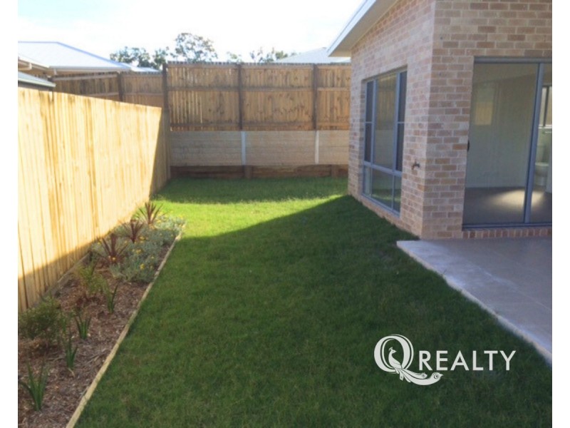 21 Hoop Pine Circuit, Coomera QLD 4209