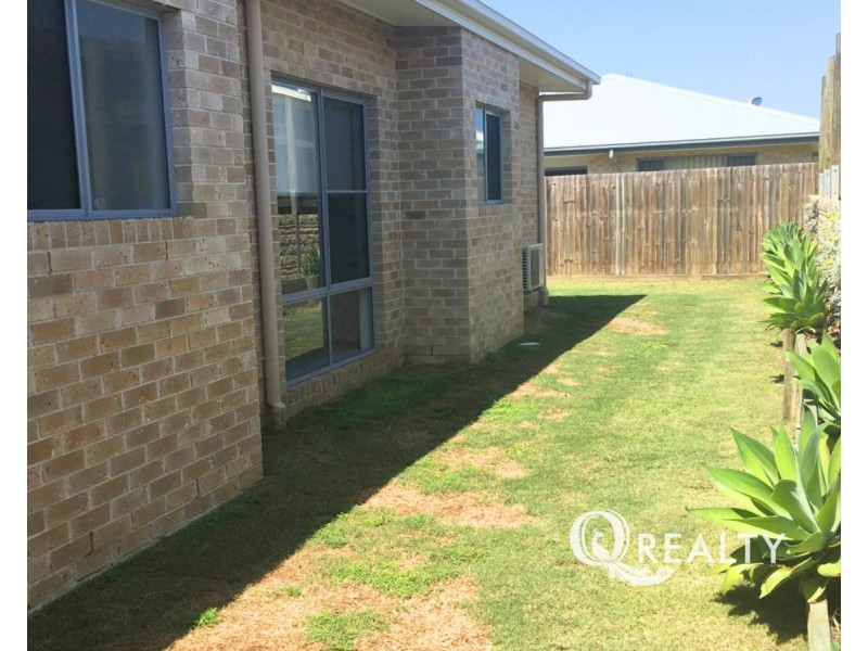 21 Hoop Pine Circuit, Coomera QLD 4209