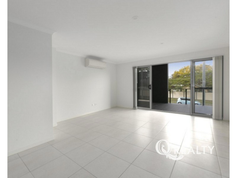 2/9 Bombery Street, Cannon Hill QLD 4170