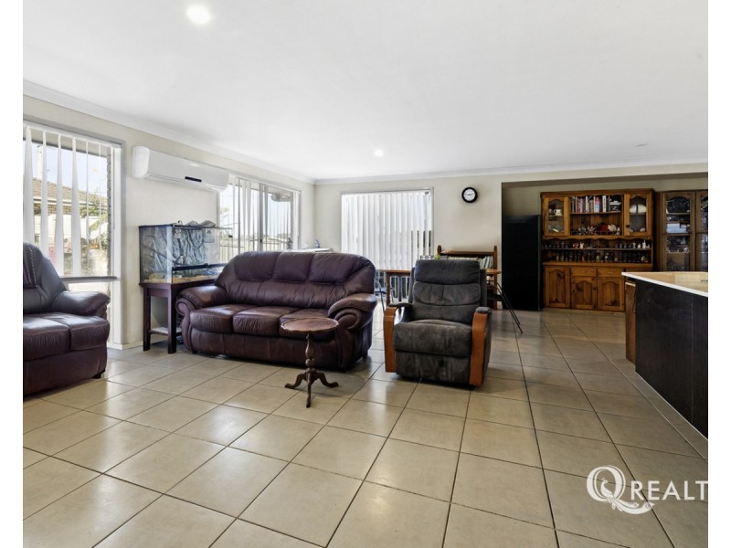 61 Oxford Street, North Booval QLD 4304