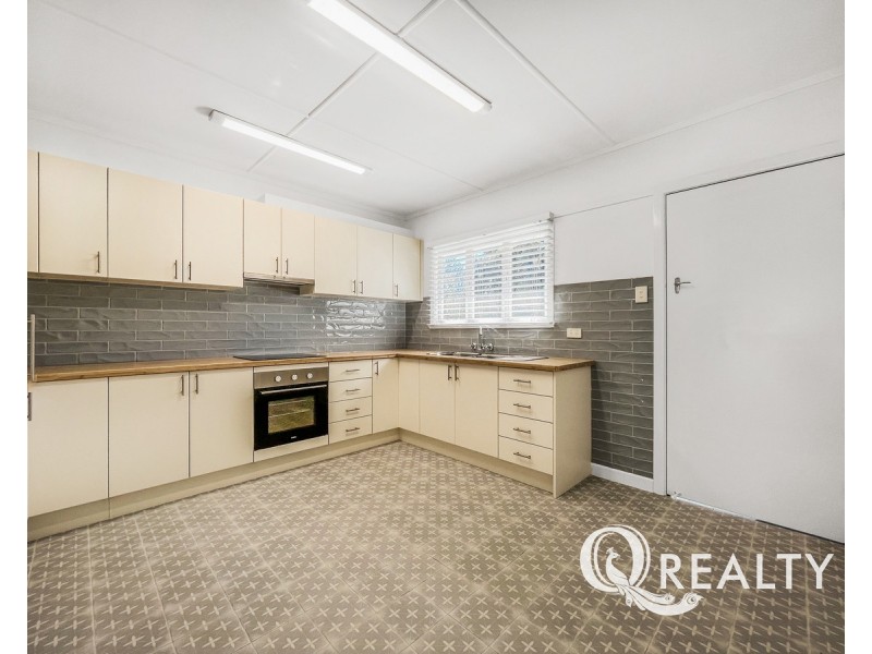 42 Currey Avenue, Moorooka QLD 4105