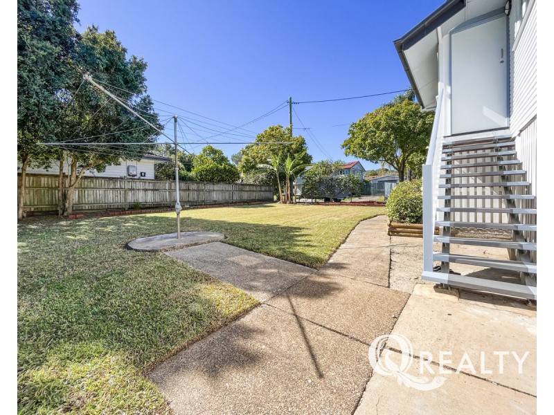 42 Currey Avenue, Moorooka QLD 4105