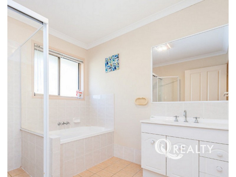 9 Chancellor Circuit, Meadowbrook QLD 4131