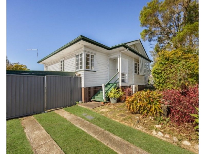 8 Hunter Street, Brassall QLD 4305