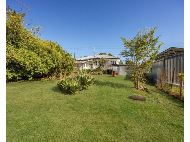 8 Hunter Street, Brassall QLD 4305