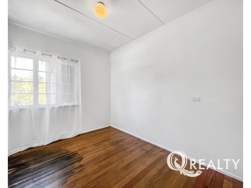 8 Hunter Street, Brassall QLD 4305