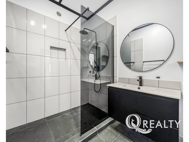 8 Hunter Street, Brassall QLD 4305