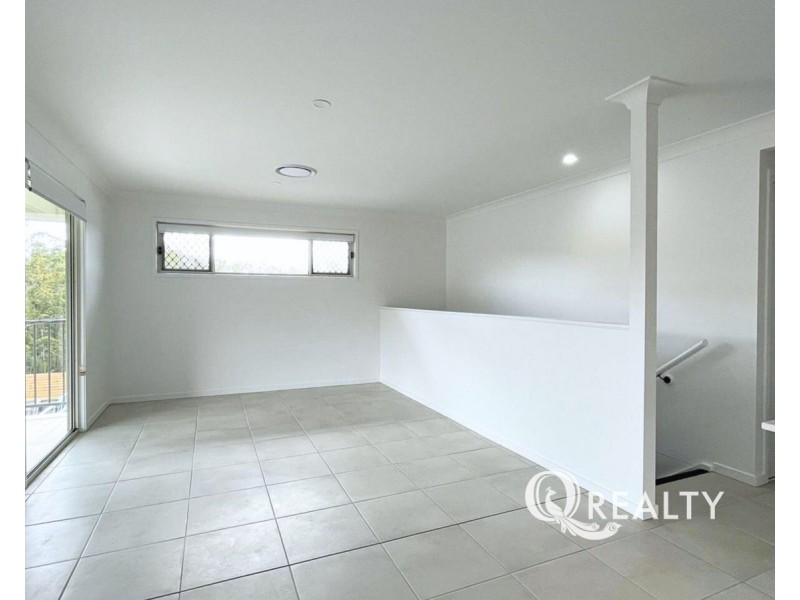 63 Twilight Drive, Spring Mountain QLD 4124
