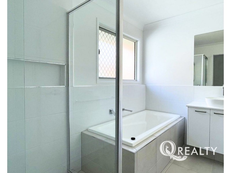 63 Twilight Drive, Spring Mountain QLD 4124