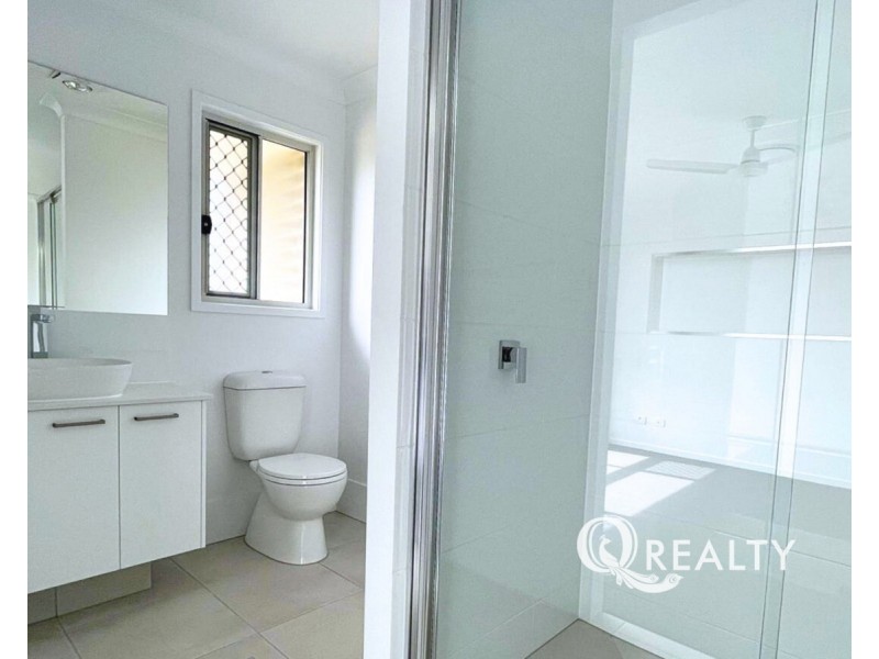 86 Lunar Circuit, Spring Mountain QLD 4124