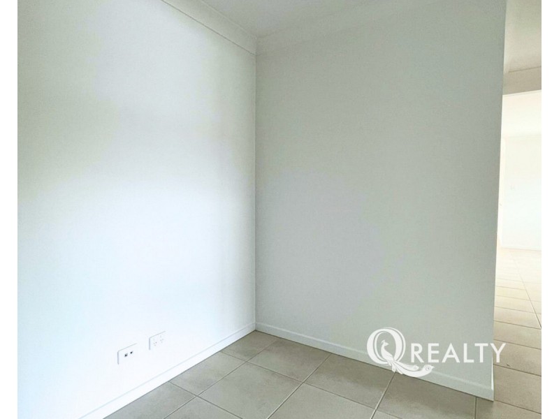 86 Lunar Circuit, Spring Mountain QLD 4124