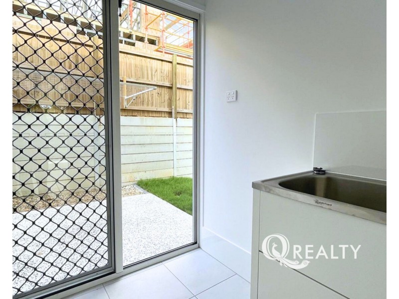 86 Lunar Circuit, Spring Mountain QLD 4124