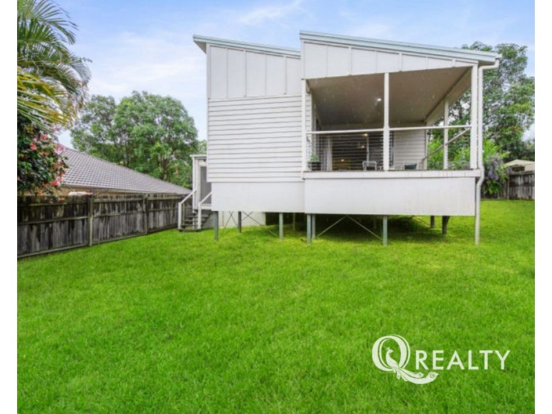 61 Creekside Drive, Springfield Lakes QLD 4300