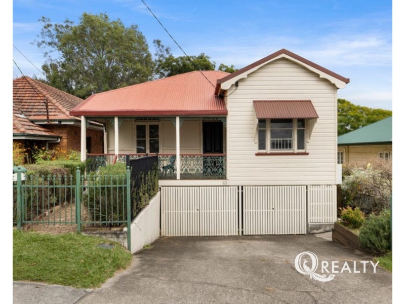 25 Bramston Terrace, Herston QLD 4006