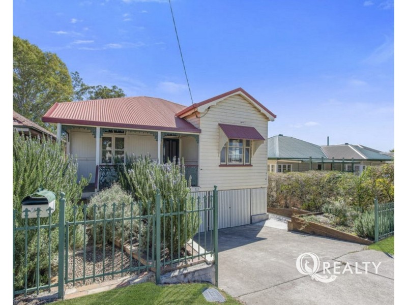 25 Bramston Terrace, Herston QLD 4006