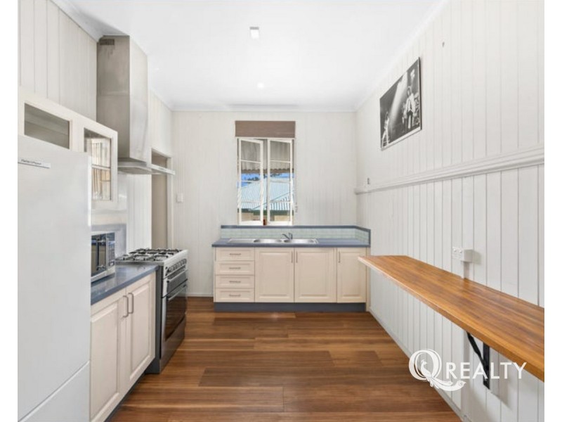 25 Bramston Terrace, Herston QLD 4006