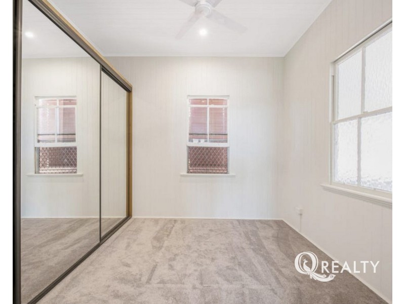 25 Bramston Terrace, Herston QLD 4006